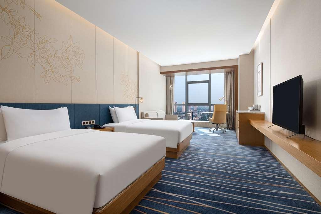 Hilton Garden Inn Zibo Zhangdian Værelse billede